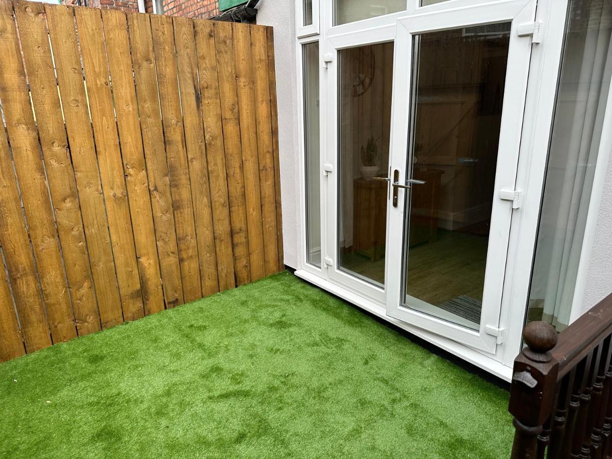 Holiday home Watford Road House *
