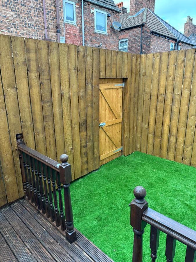 Watford Road House Holiday home *