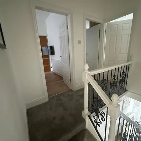 Watford Road House Liverpool Extérieur photo