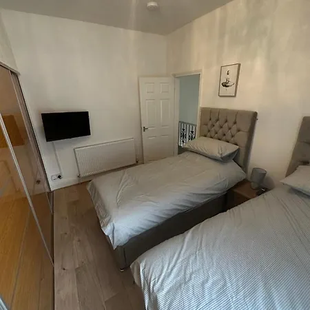 Watford Road House Liverpool Extérieur photo