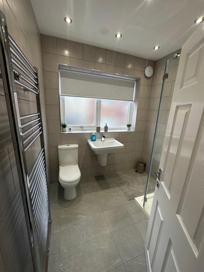Watford Road House *