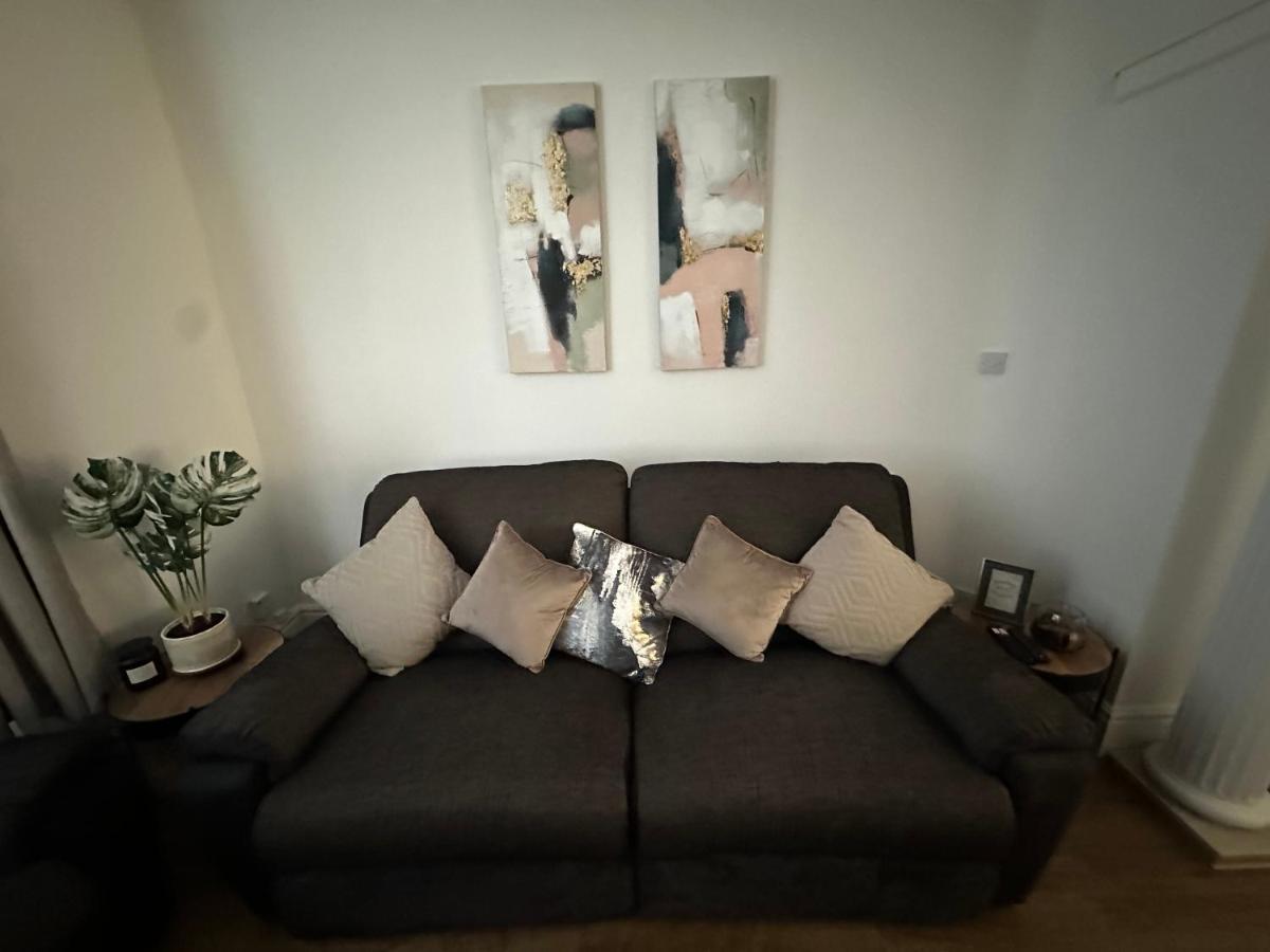 Ferienhaus Watford Road House